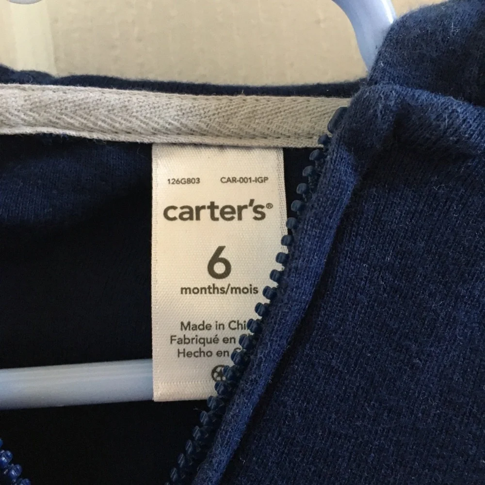 FINAL MARKDOWN Carters hoodie 6 months